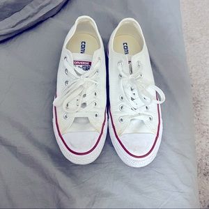 White Low Converse